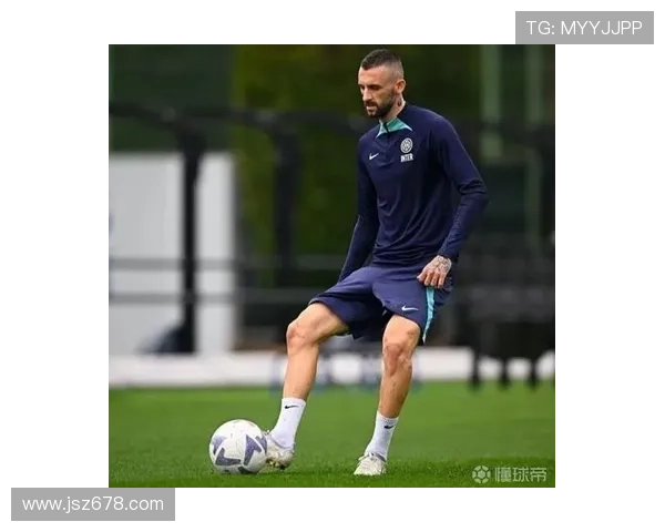 离复出更近加维恢复有球训练中 离复出更近加维恢复有球训练中